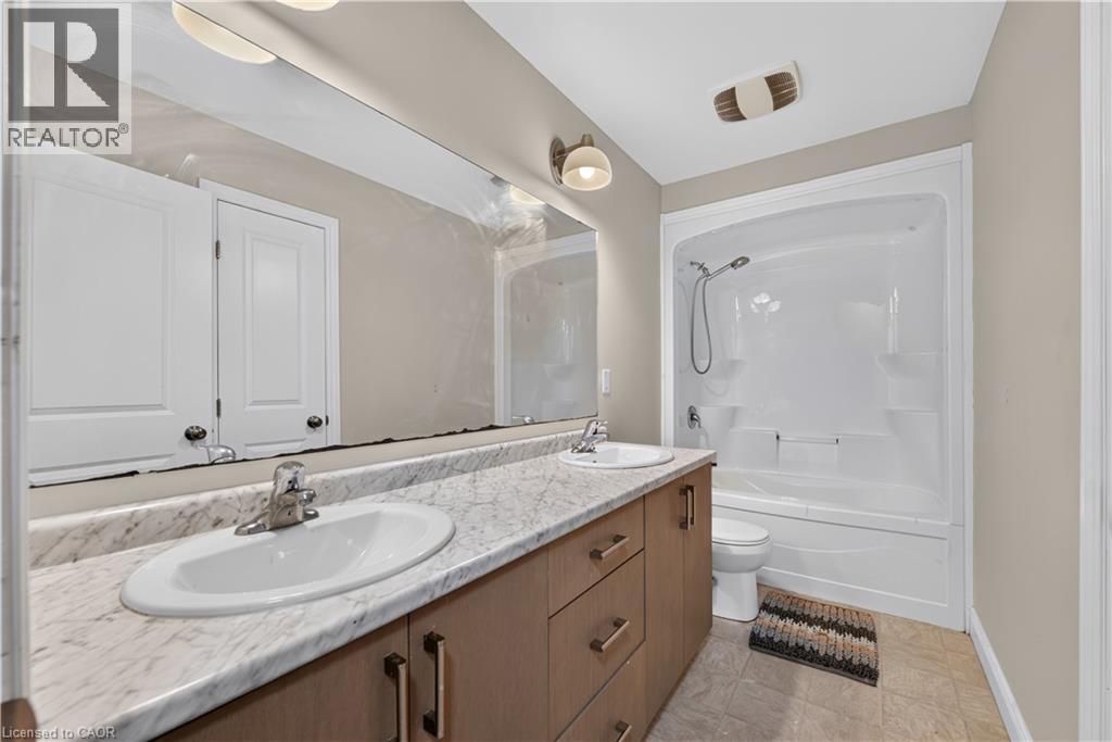 32 ASHBERRY Place - 30