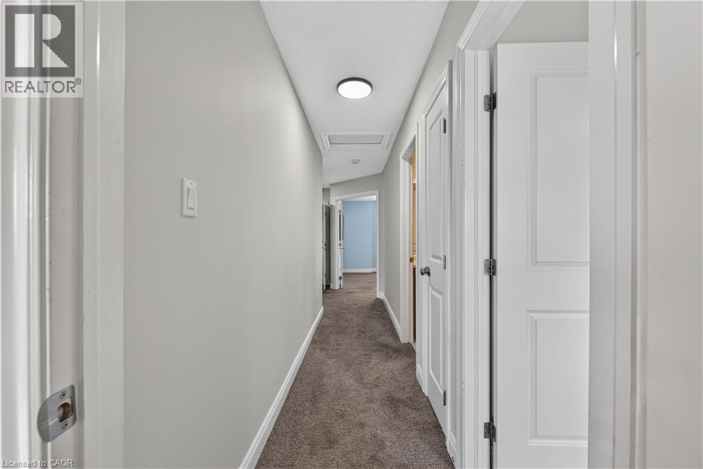 32 ASHBERRY Place - 27