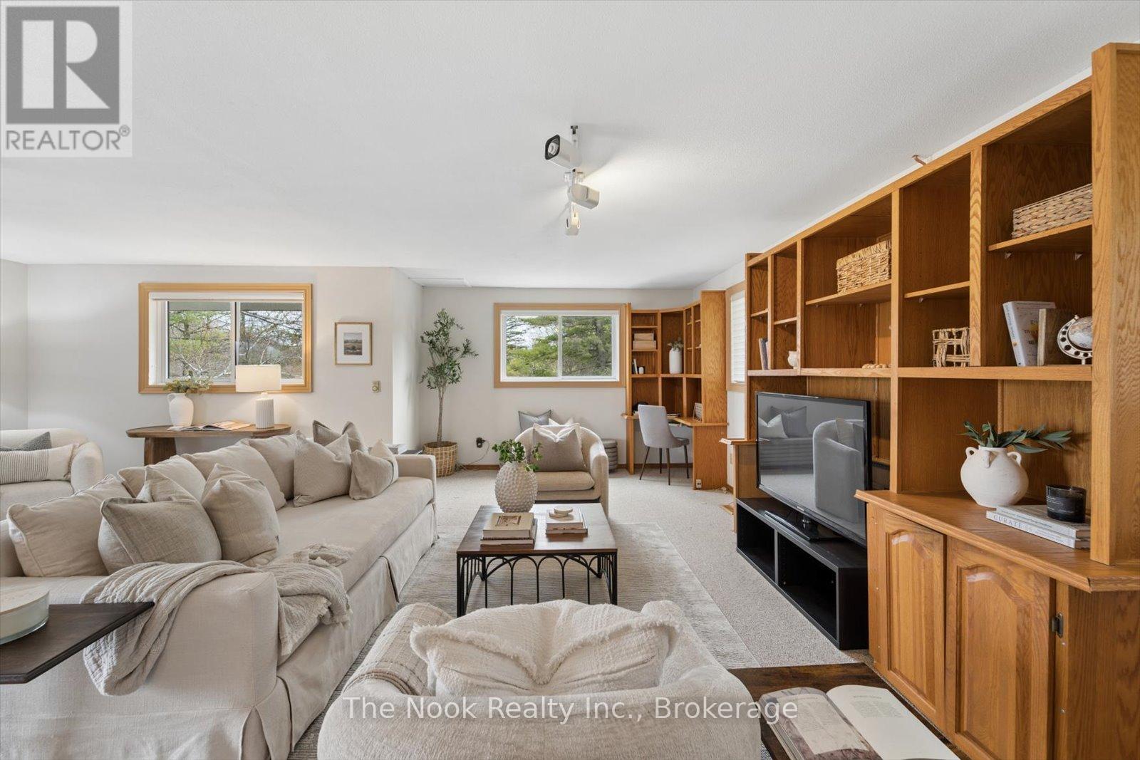 4680 ANDERSON STREET - 10