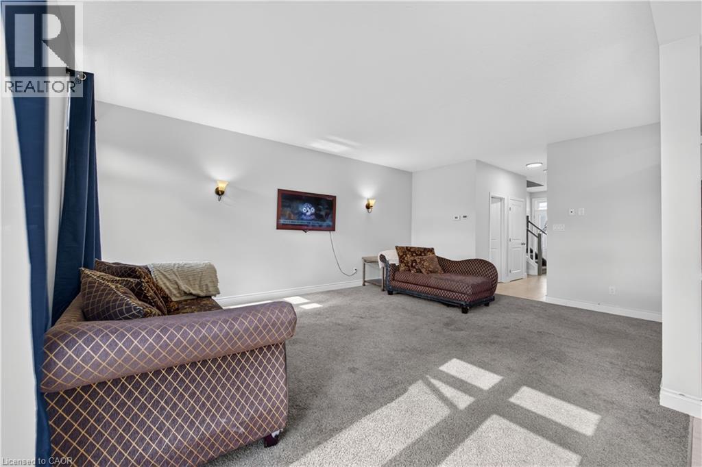 32 ASHBERRY Place - 11