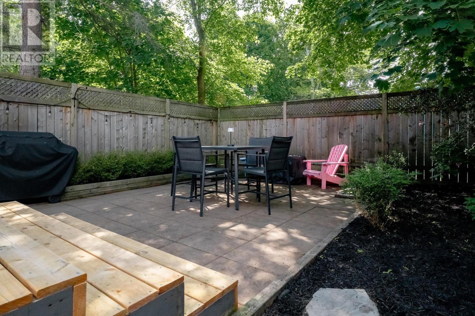 Property 33 of 43 of 6078 Compton Avenue