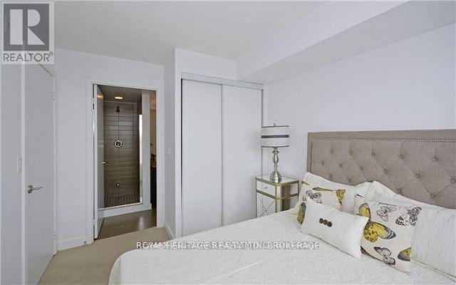 #424 120 DALLIMORE CIRCLE - 13