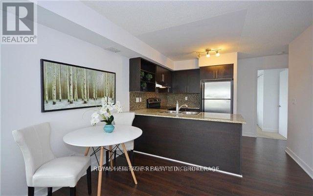 #424 120 DALLIMORE CIRCLE - 8