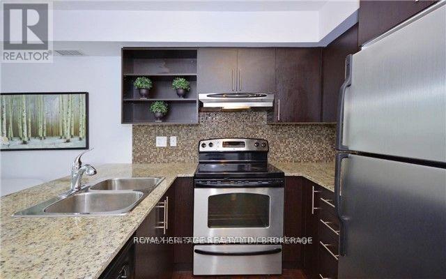 #424 120 DALLIMORE CIRCLE - 7