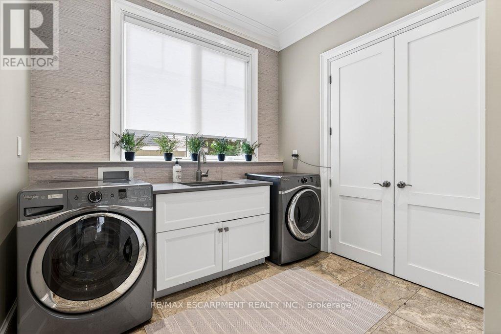 162 FRUITLAND AVENUE - 23