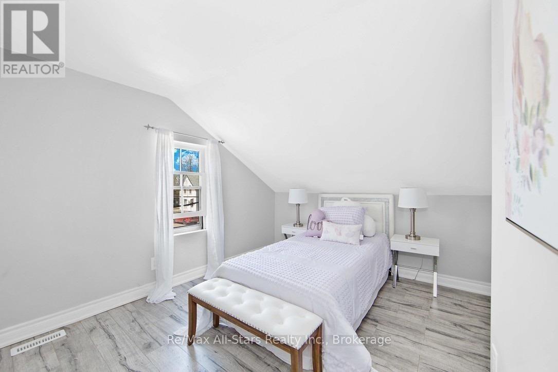40 ELLIOT STREET - 19