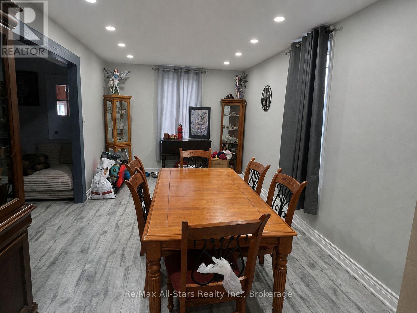 40 ELLIOT STREET - 9