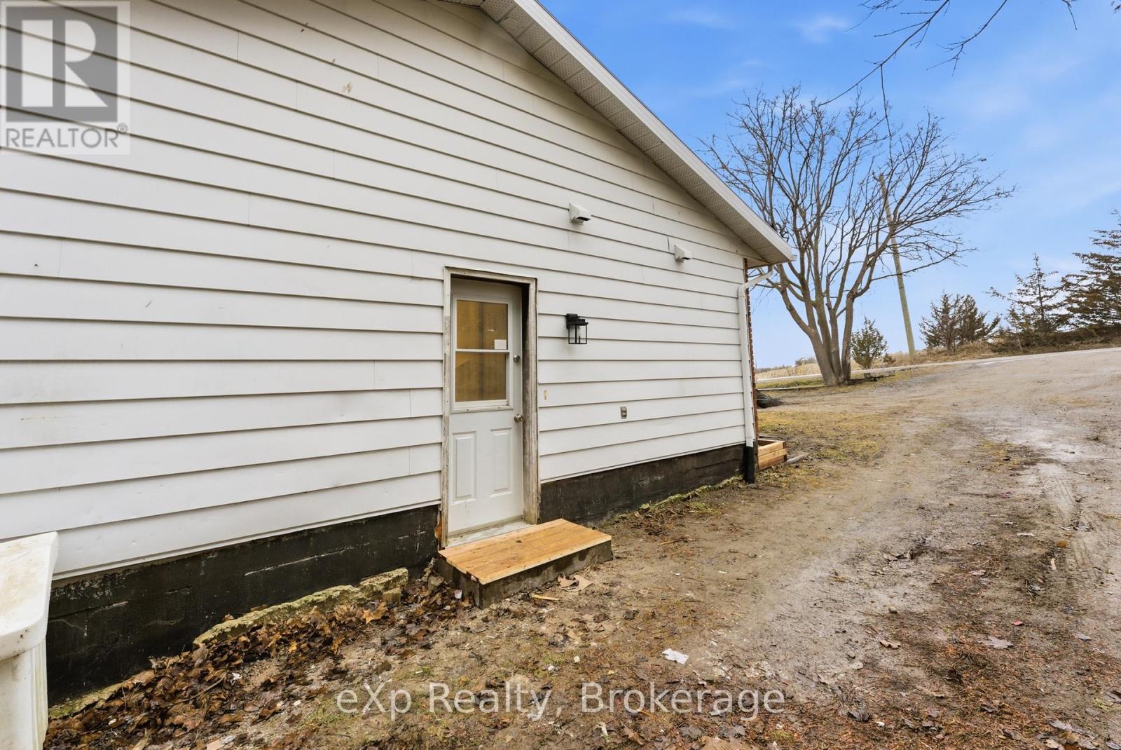 696 WHITES ROAD - 20