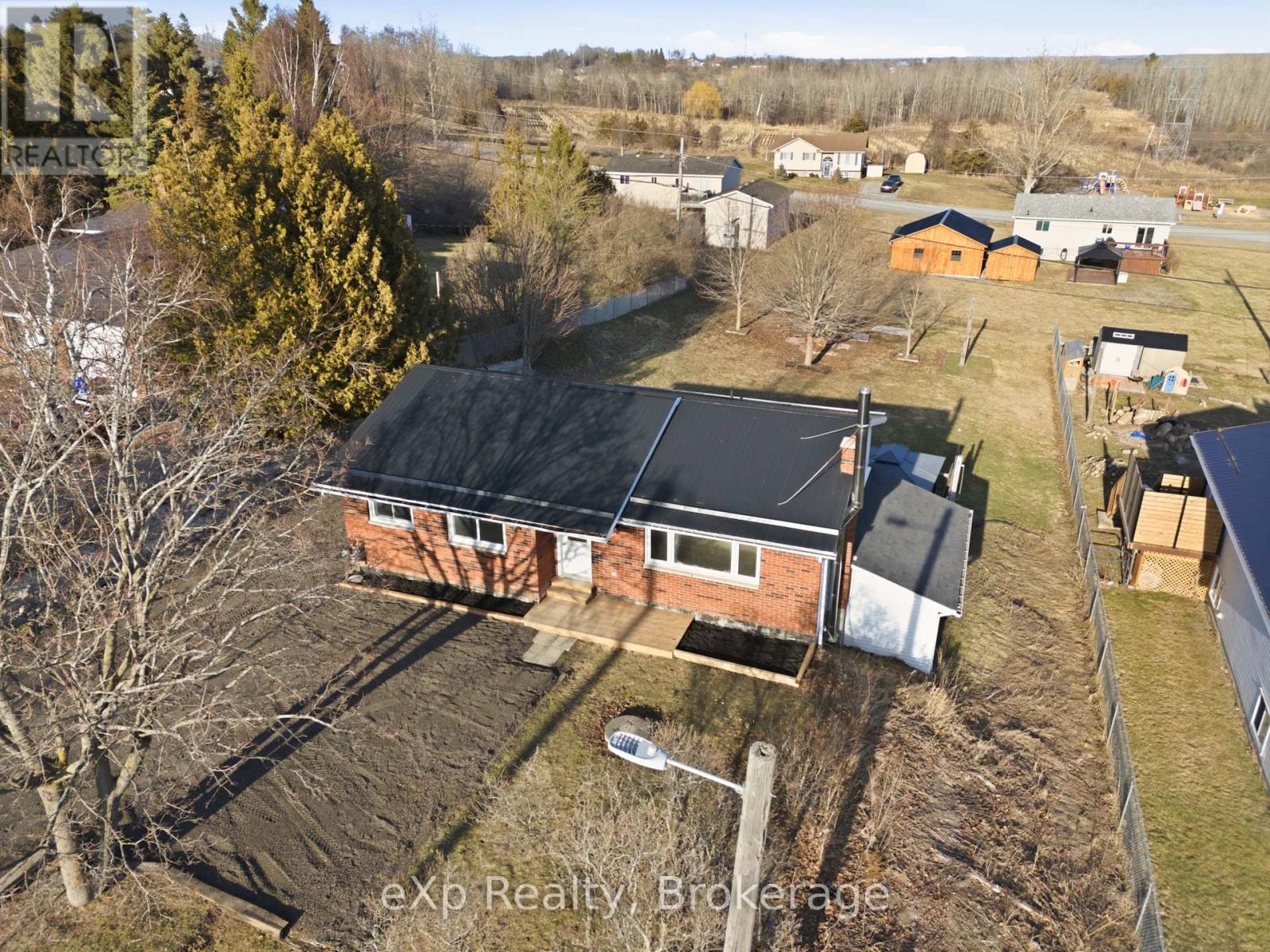 696 WHITES ROAD - 3