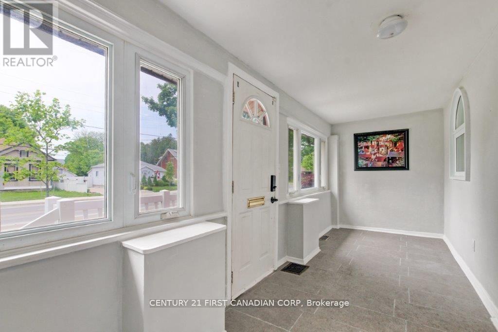 776 QUEBEC STREET - 2