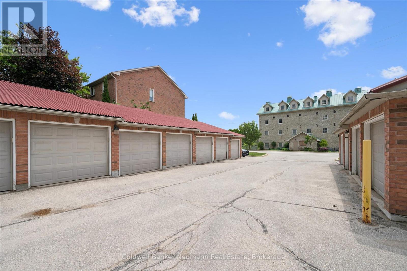 #306 478 ST ANDREW STREET E - Image 41