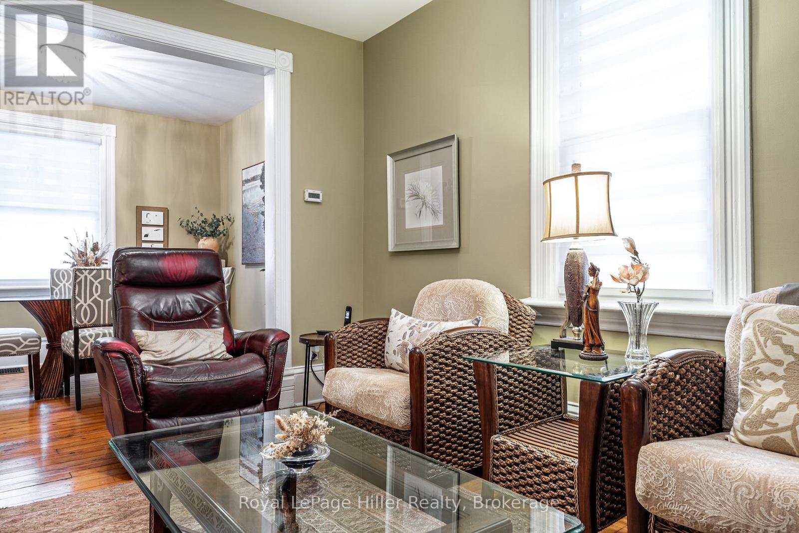 121 MILTON STREET - 11
