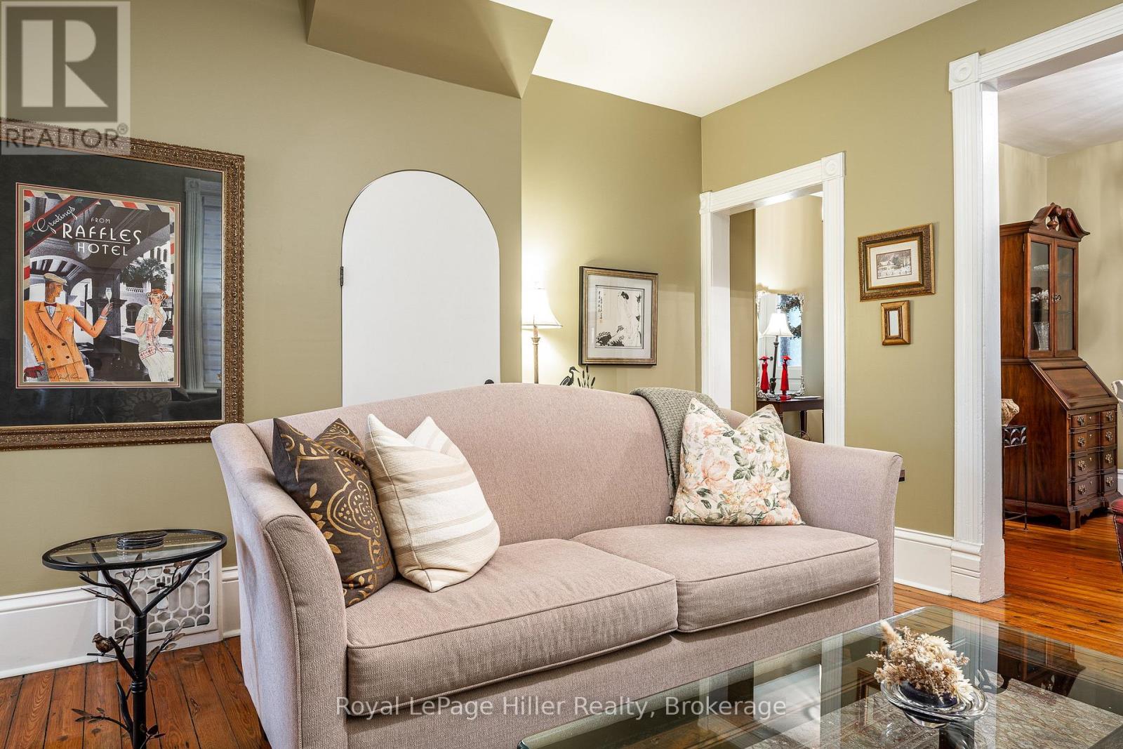 121 MILTON STREET - 12