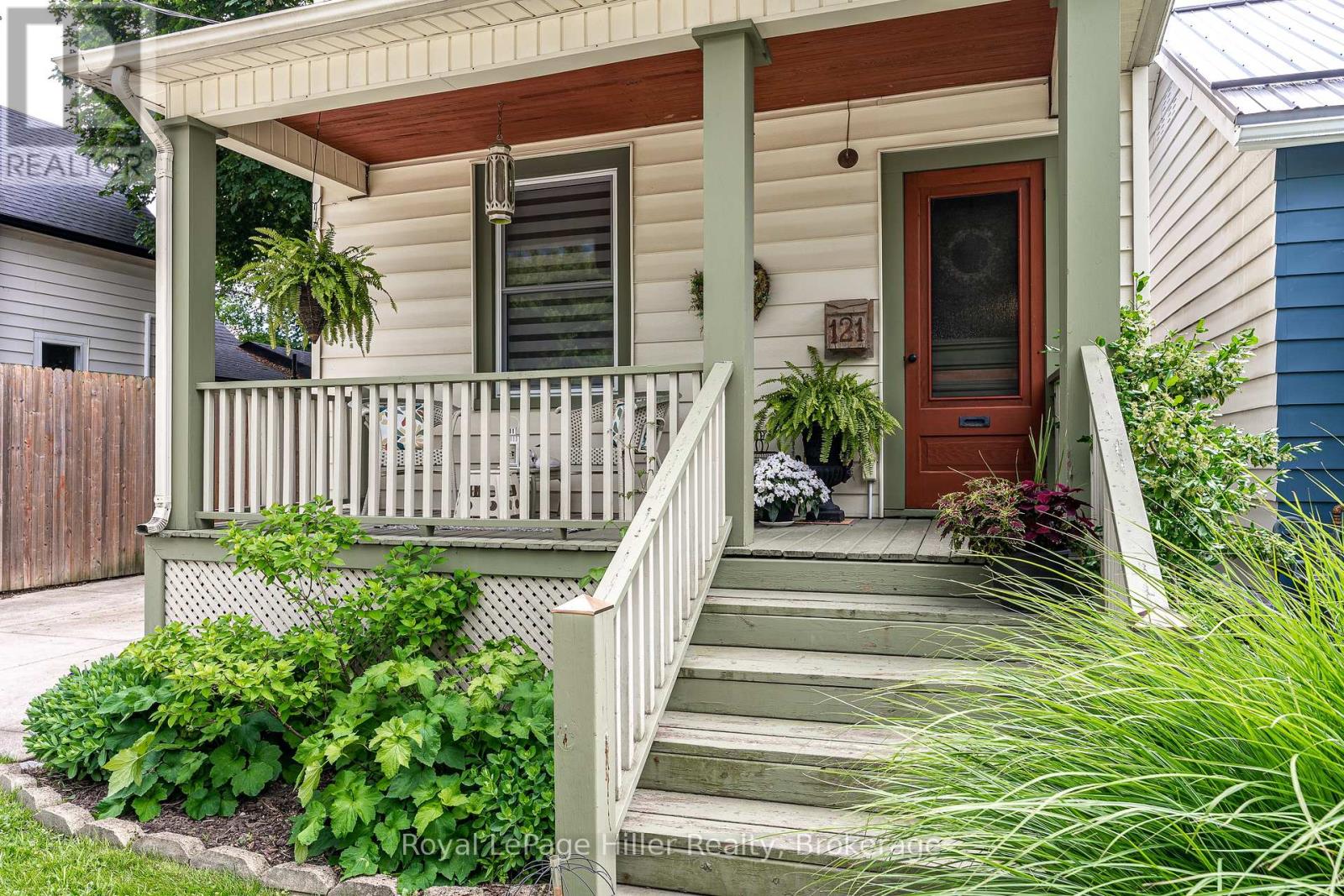121 MILTON STREET - 2