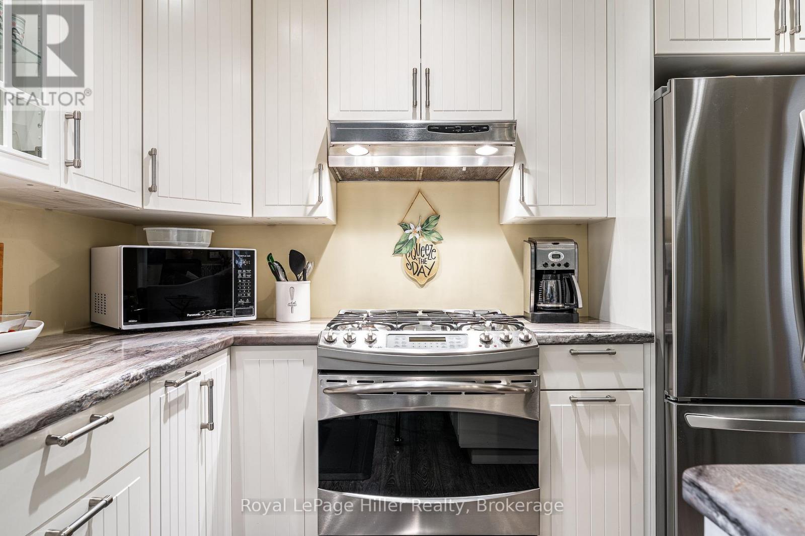 121 MILTON STREET - 21