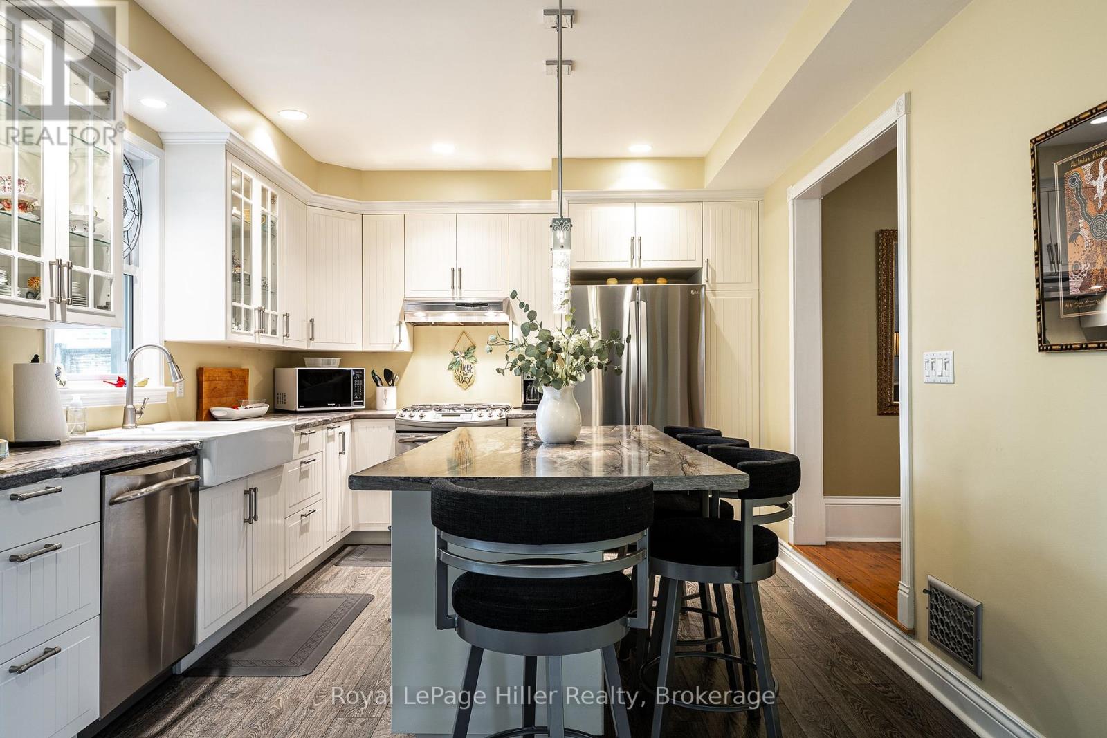 121 MILTON STREET - 25