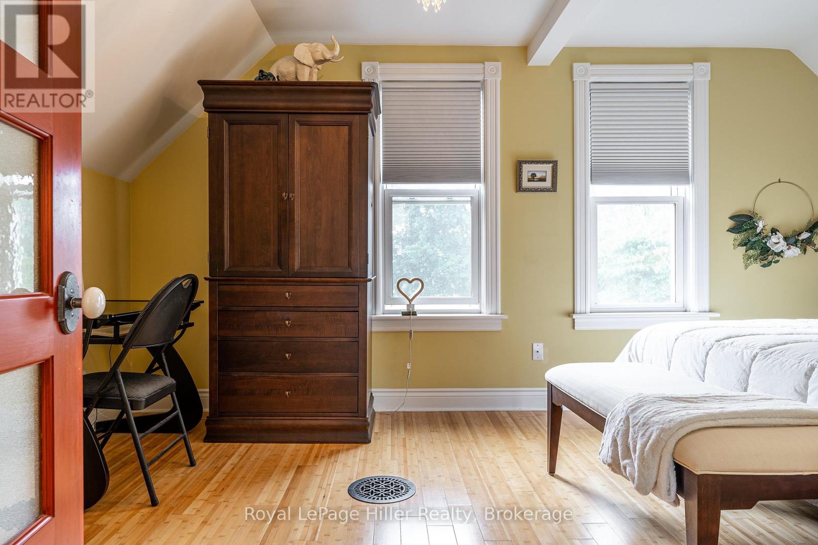 121 MILTON STREET - 31