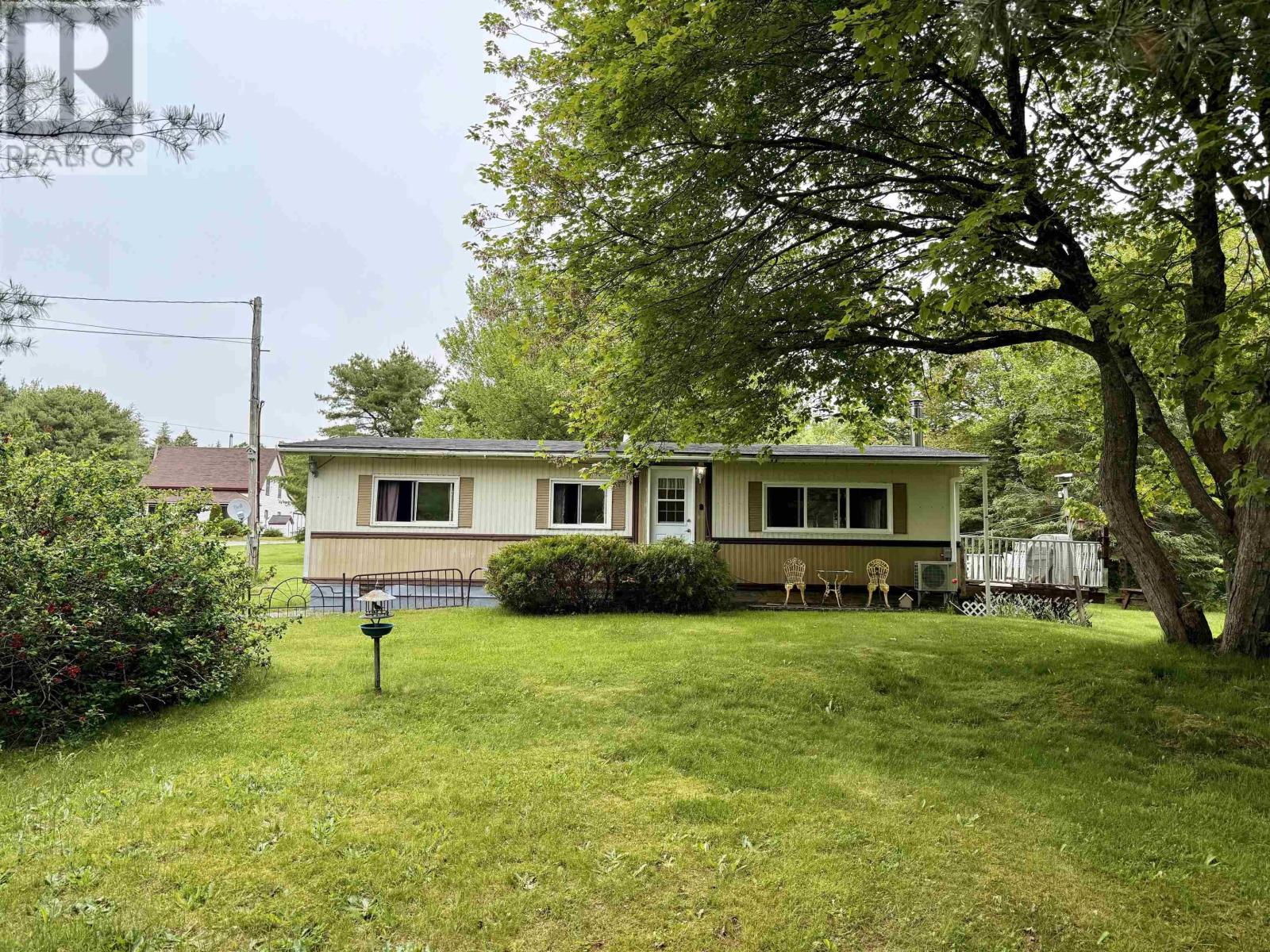 Property photo of 2171 Sandy Point Road