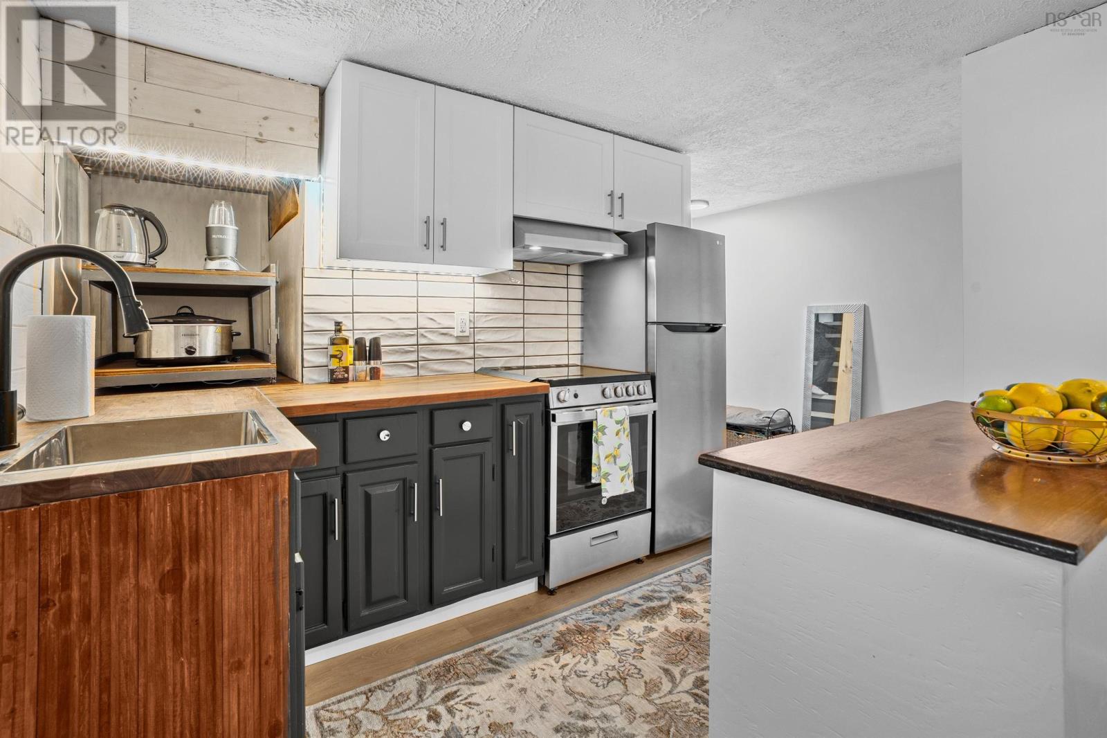 Property 33 of 50 of 34 Peter Buckley Drive