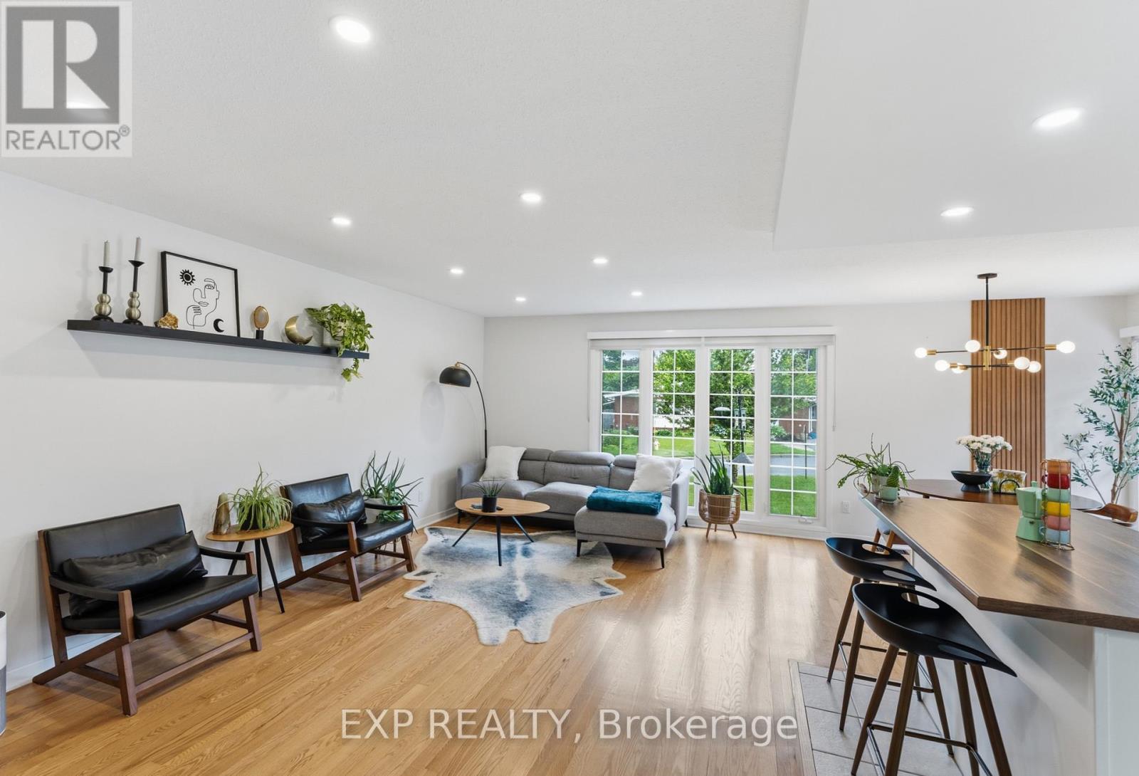 3 Bed, 2 Bath House for Sale in Ottawa – 15 NEWBURY AVENUE, Ottawa – MLS# X13455044 - Image 12