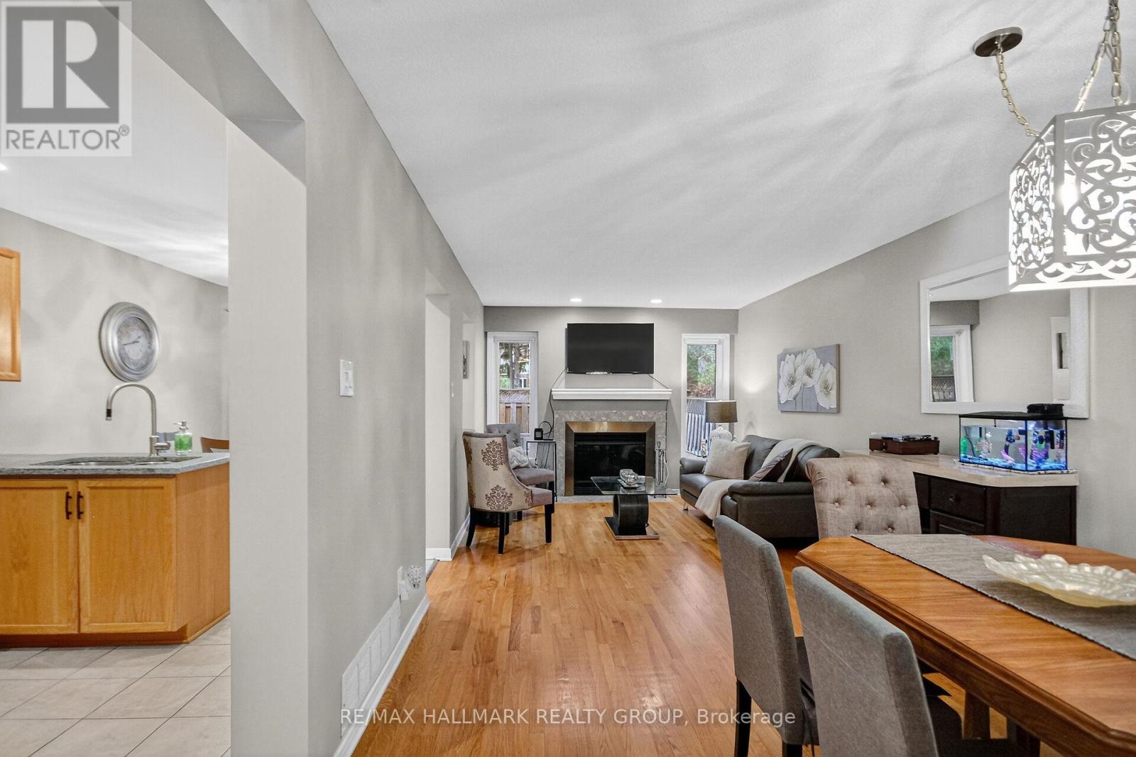 3 Bed, 3 Bath House for Sale in Ottawa – 110 HUNTER’S GLEN CRESCENT, Ottawa – MLS# X13455154 - Image 9