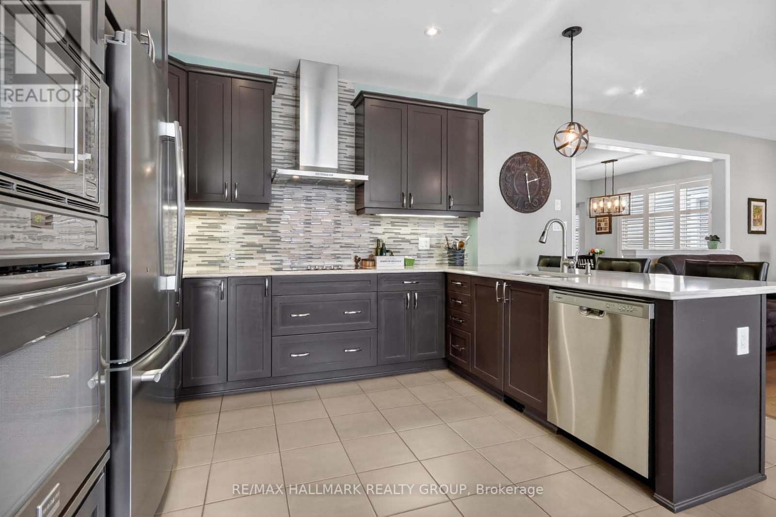 4 Bed, 4 Bath House for Sale in Ottawa – 33 SUMMITVIEW DRIVE, Ottawa – MLS# X13455308 - Image 9