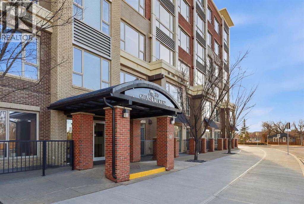 #414 35 Inglewood Park SE - 1