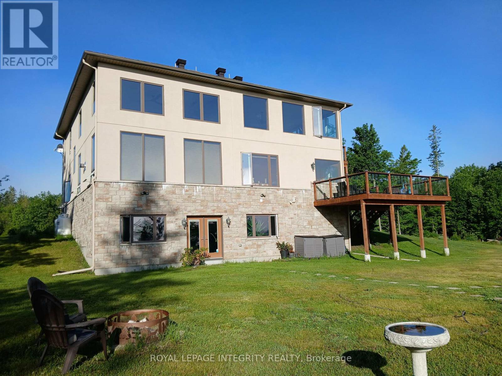 3052 STONERIDGE ROAD - 48