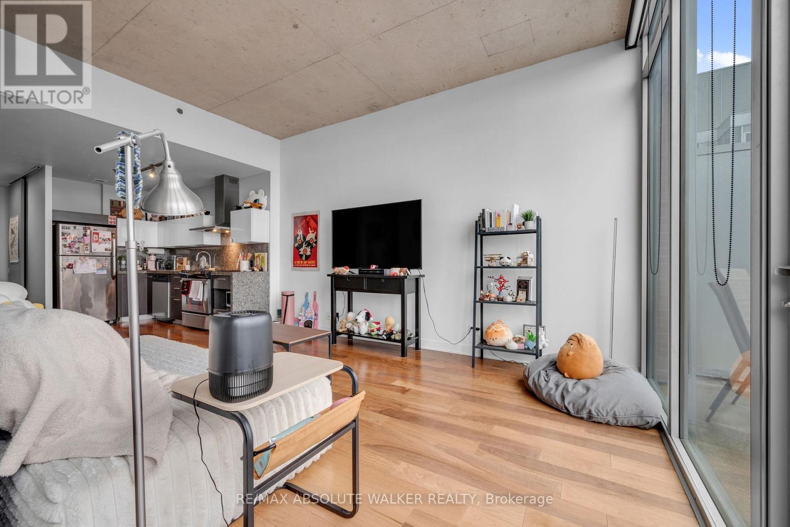 #717 360 MCLEOD STREET - 12