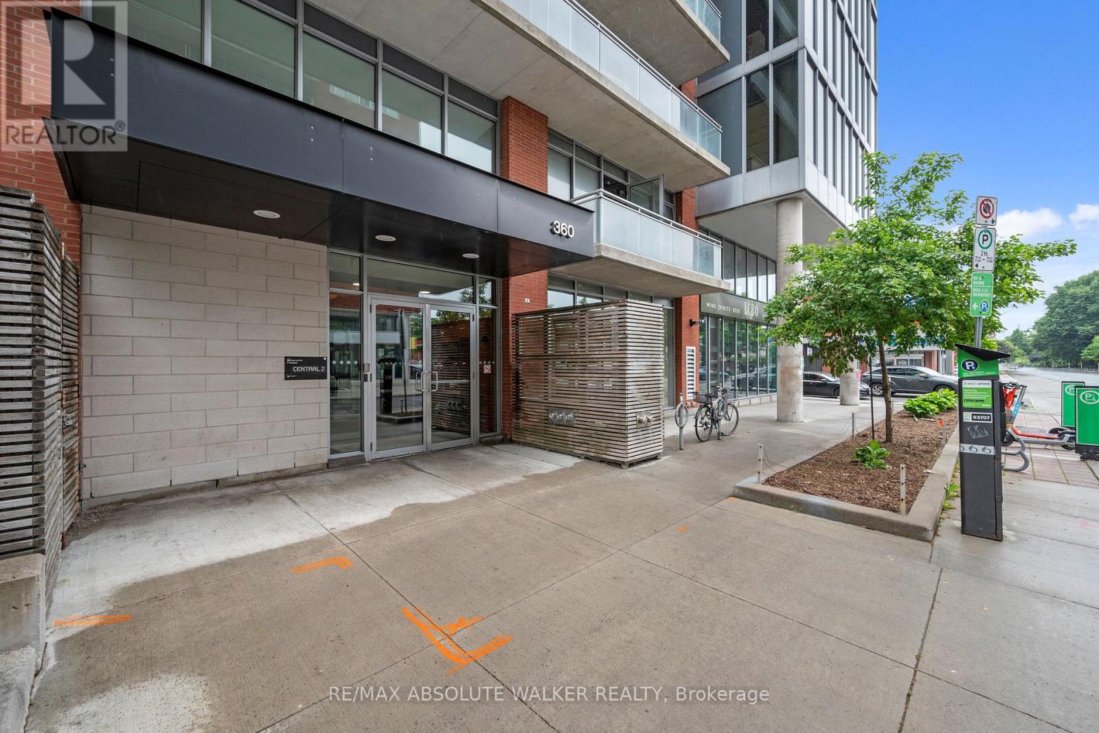 #717 360 MCLEOD STREET - 10