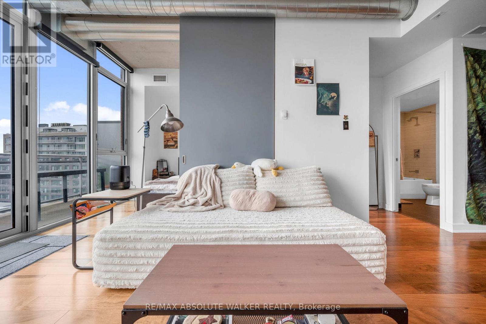 #717 360 MCLEOD STREET - 14