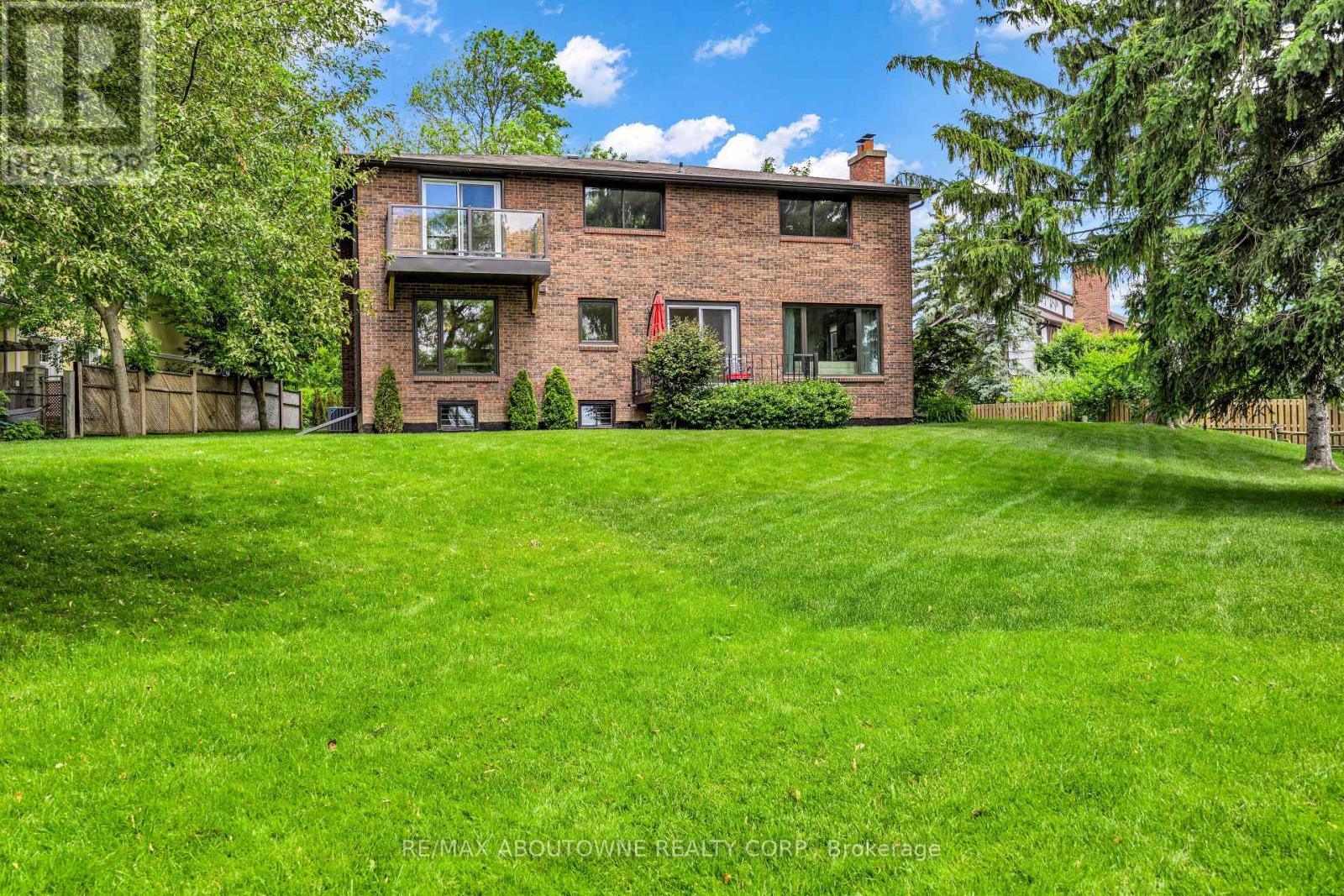 20 ARKENDO DRIVE - 46