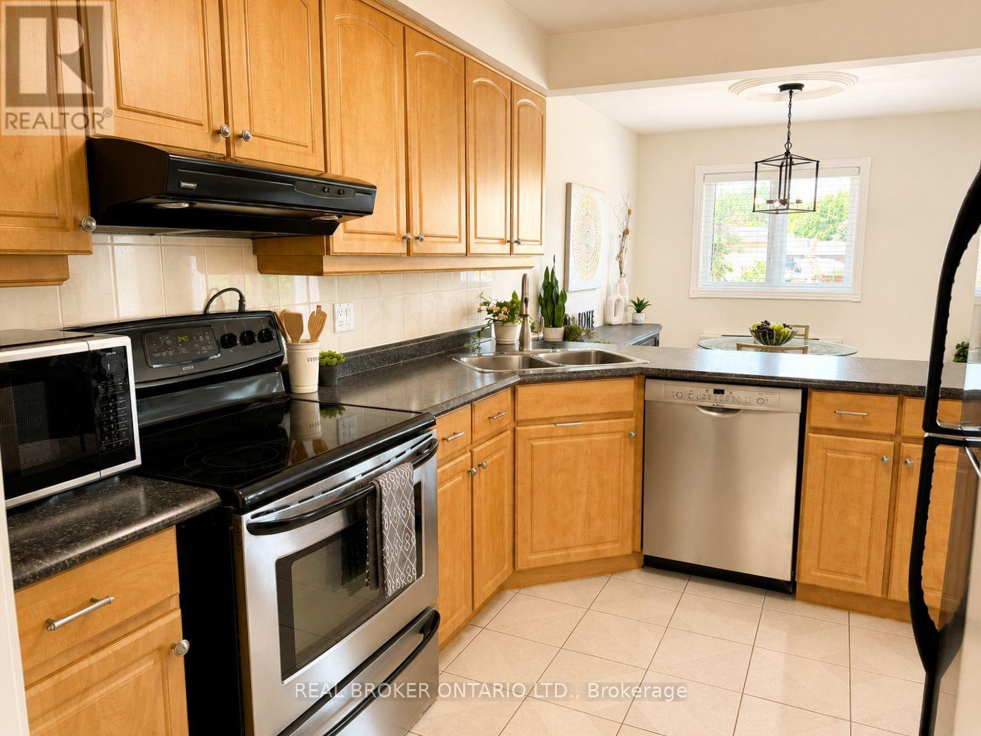 #30 3050 PINEMEADOW DRIVE - Image 9