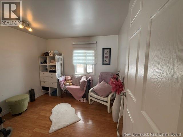 2537 Des Pionniers Avenue - 17