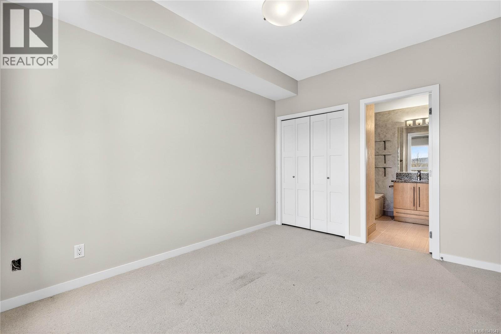 #202 6591 Lincroft Rd - 27