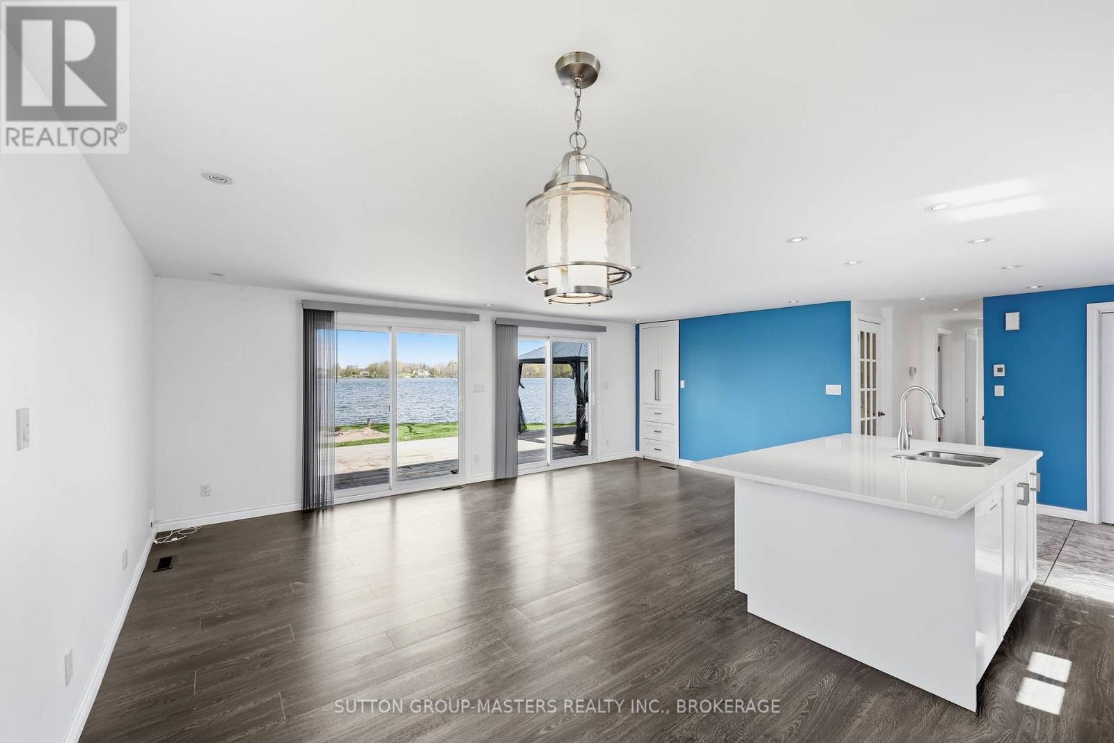 #14 800 NATURESHORES LANE - 15