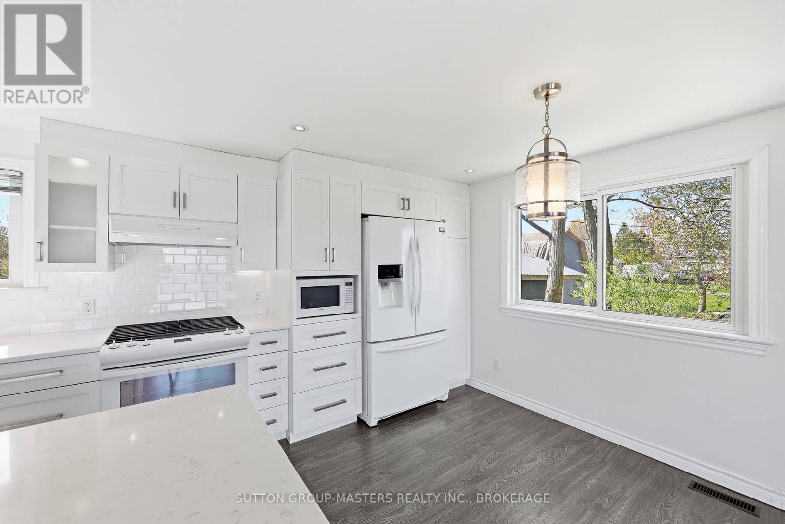 #14 800 NATURESHORES LANE - 18