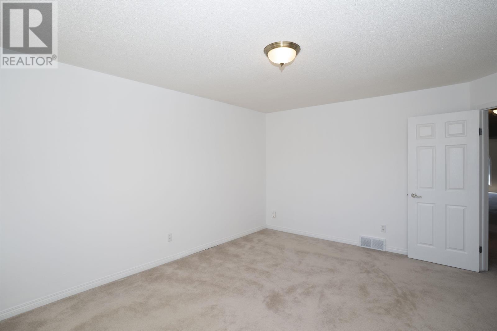 113 Princeton PL - 24