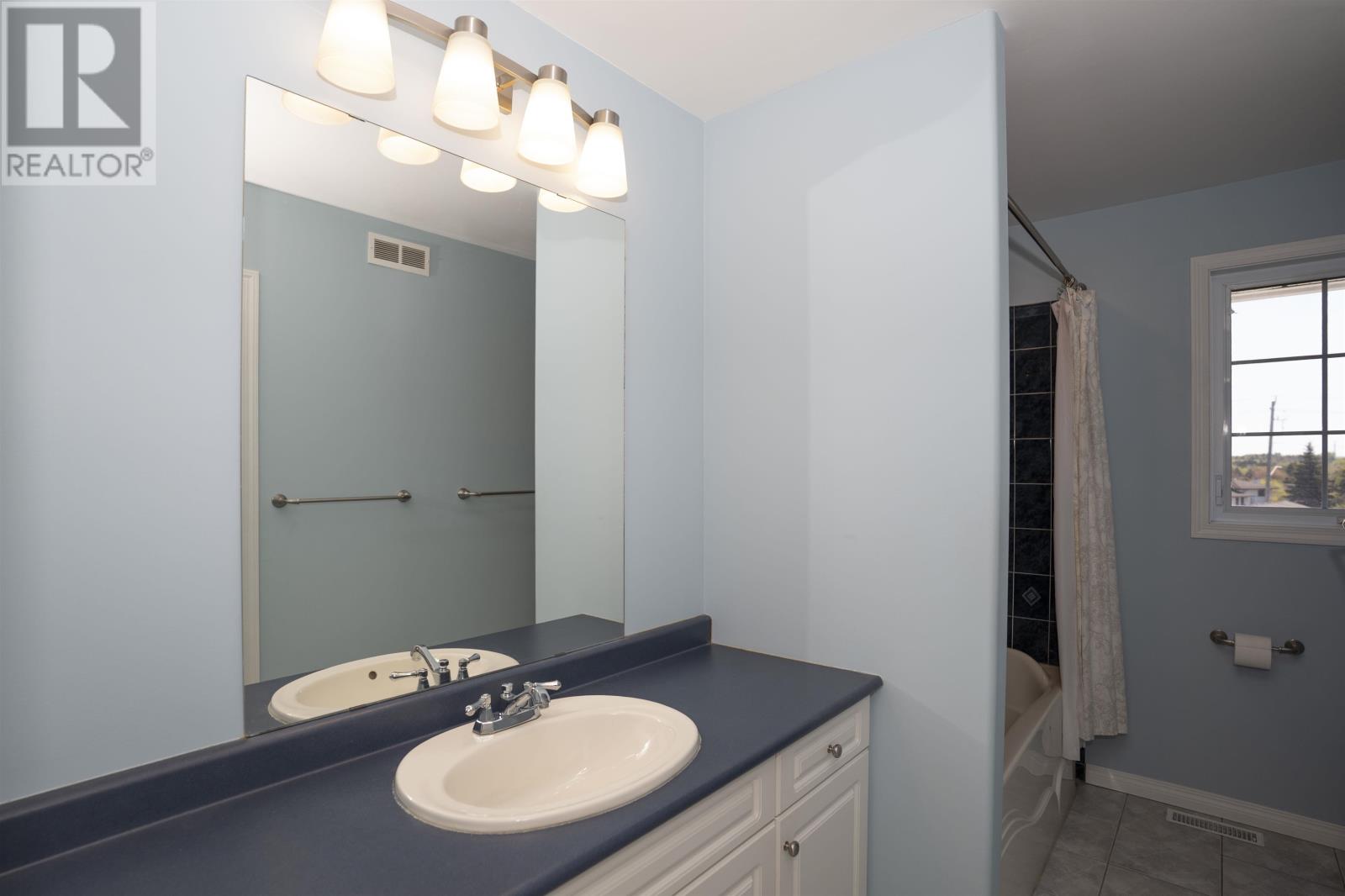 113 Princeton PL - 26