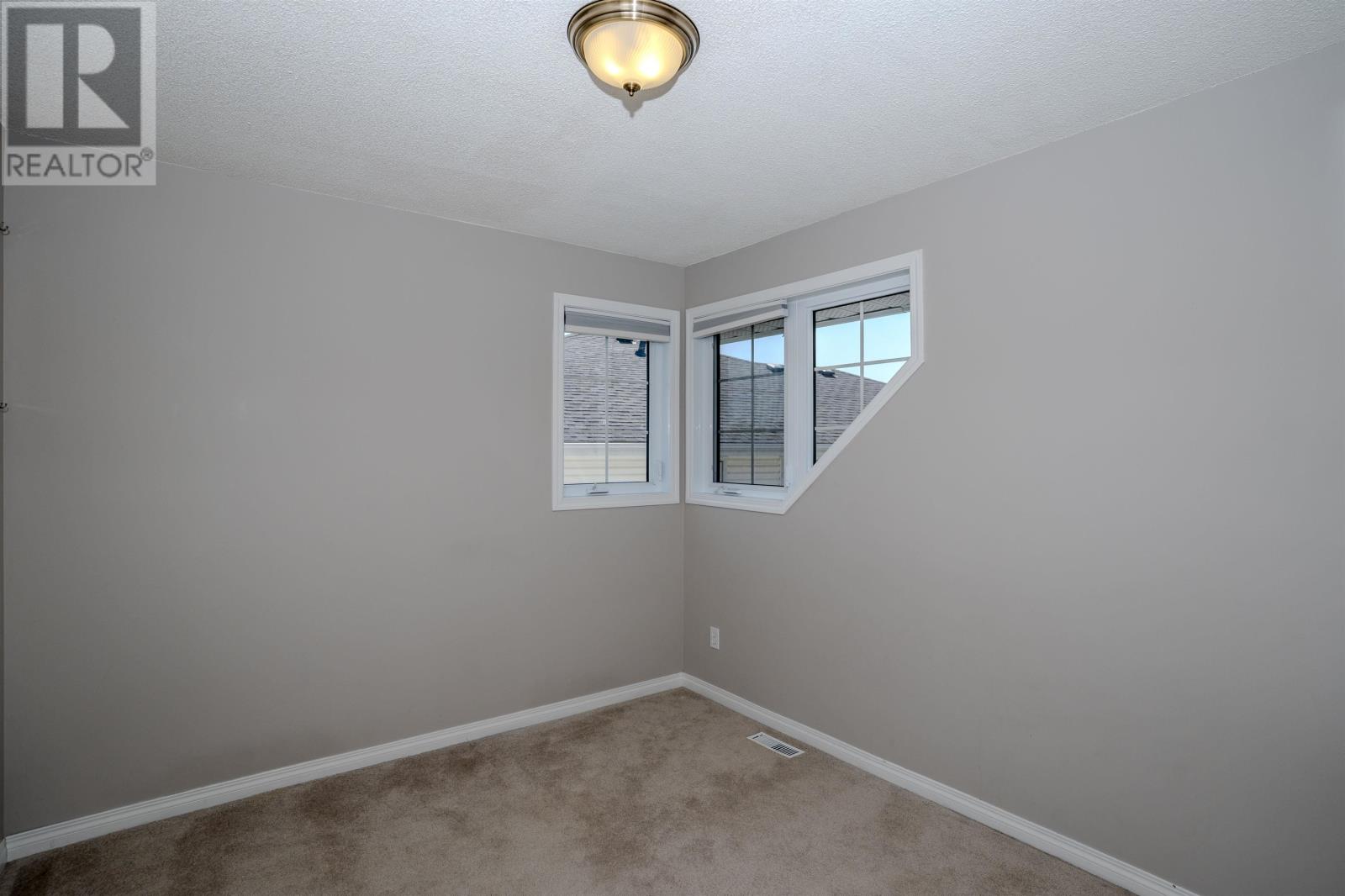 113 Princeton PL - 28