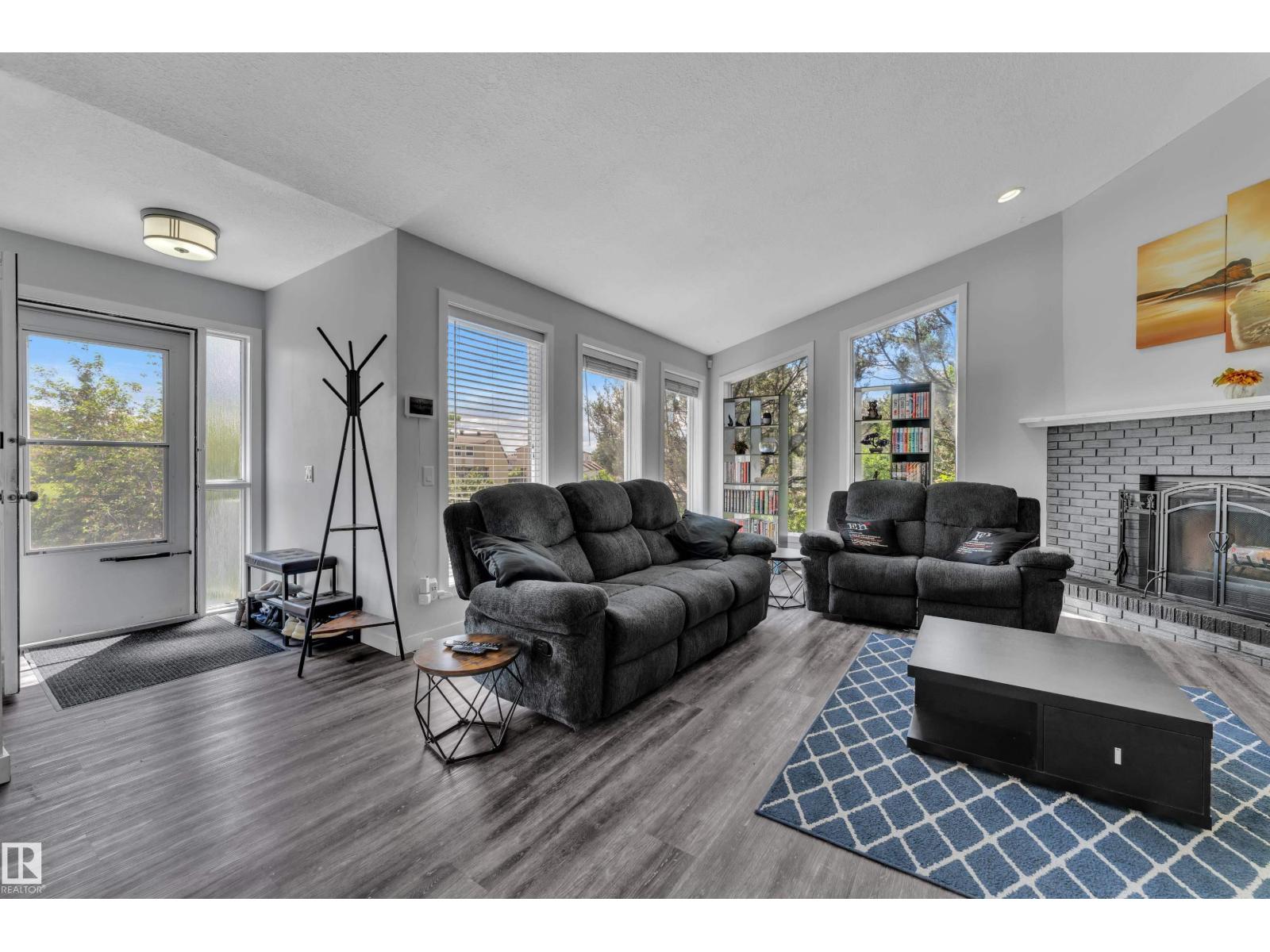 2219 MILLBOURNE RD W NW - photo 3