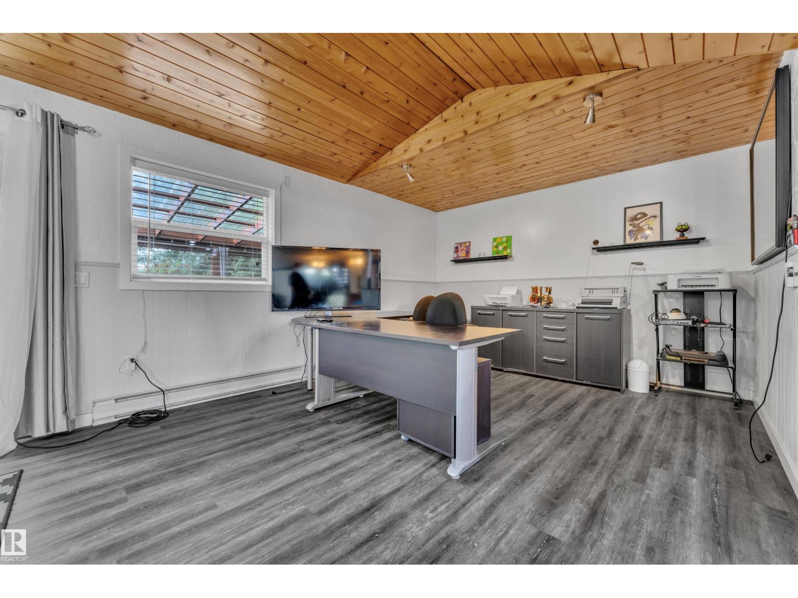 2219 MILLBOURNE RD W NW — photo 31
