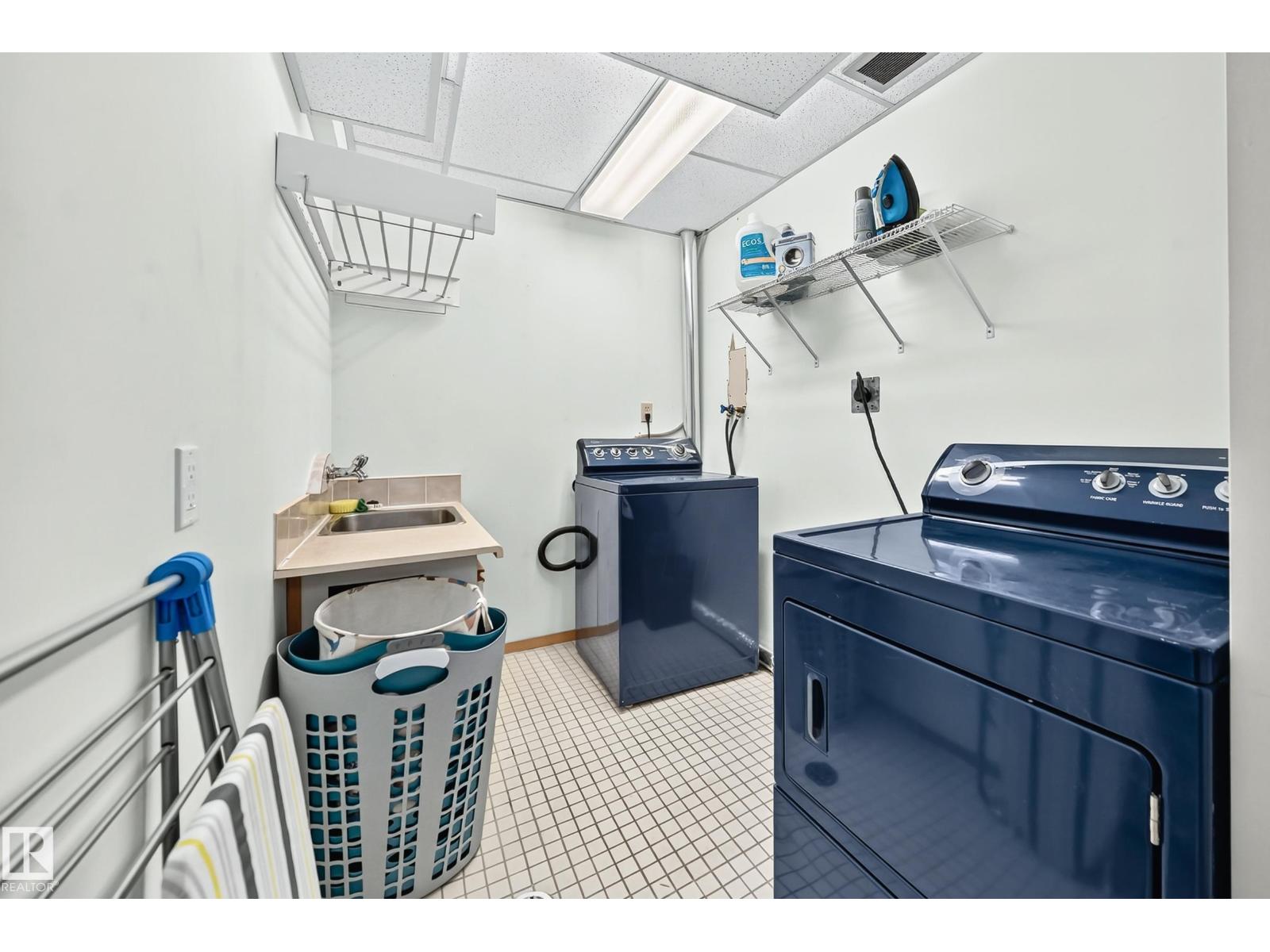 10210 154 ST NW - 24
