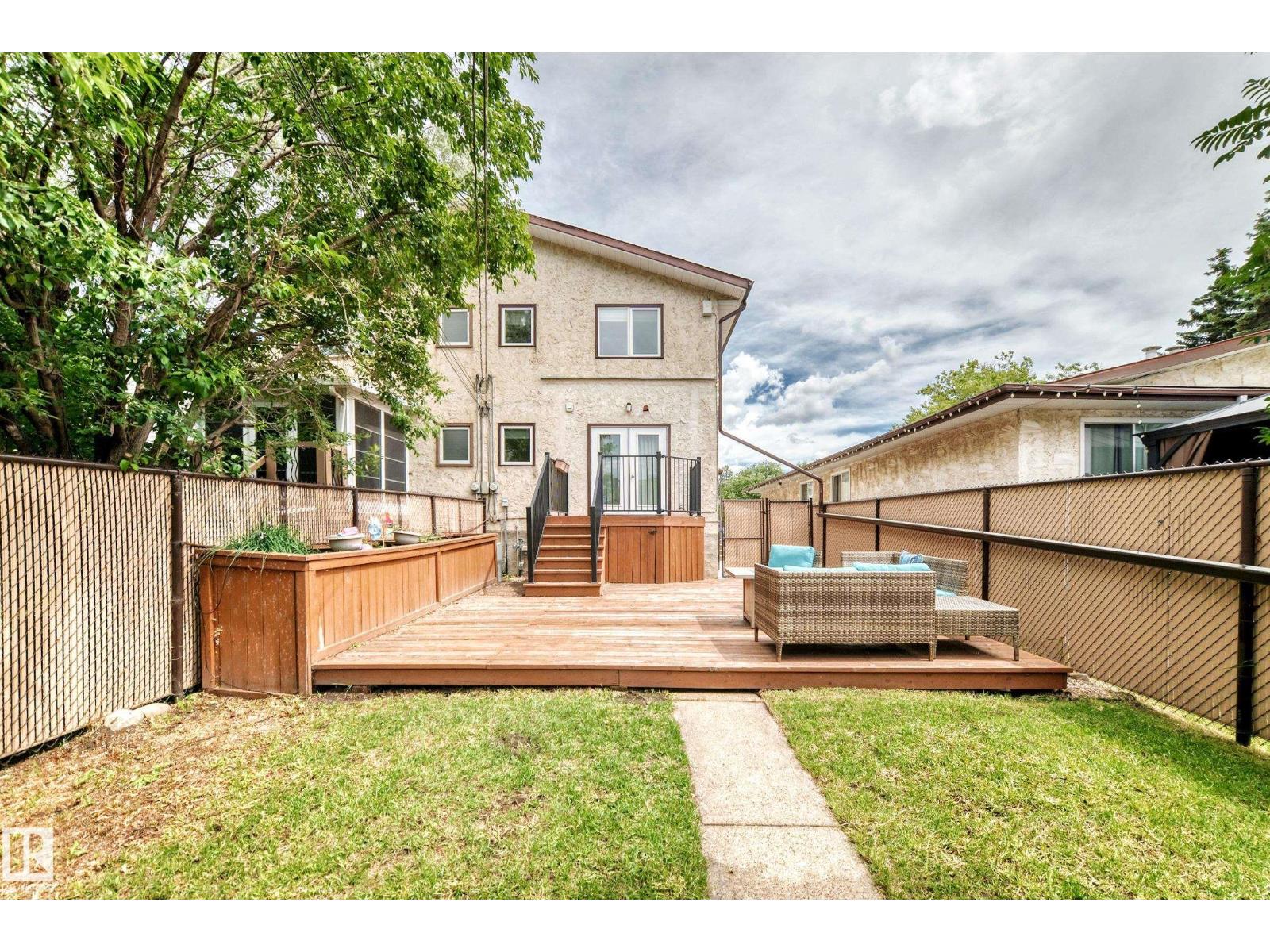 10210 154 ST NW - 28