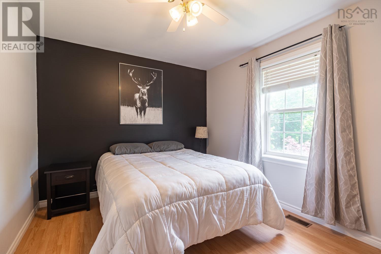 Property 26 of 42 of 23 MacFarlane Street