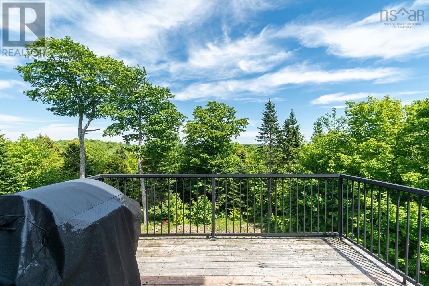 Property 33 of 42 of 23 MacFarlane Street