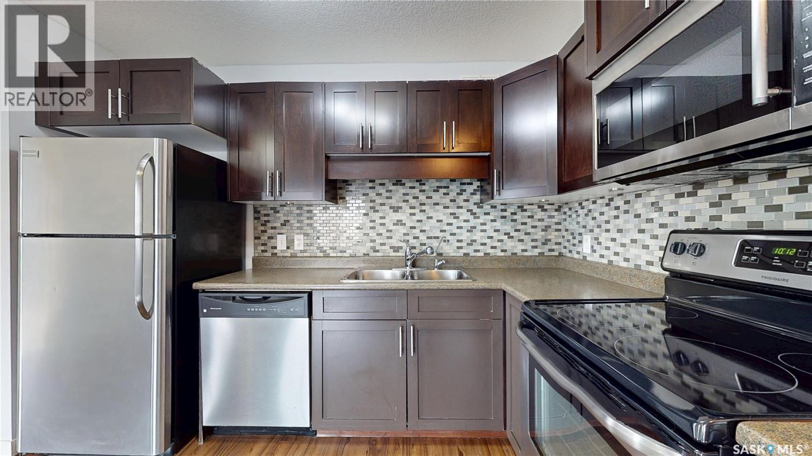 #108 5051 James Hill ROAD - 4