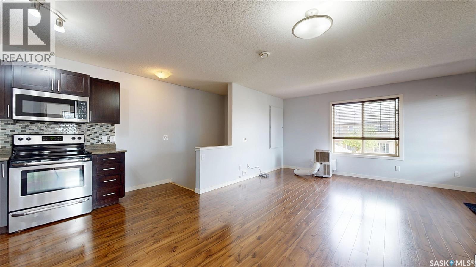 #108 5051 James Hill ROAD - 8