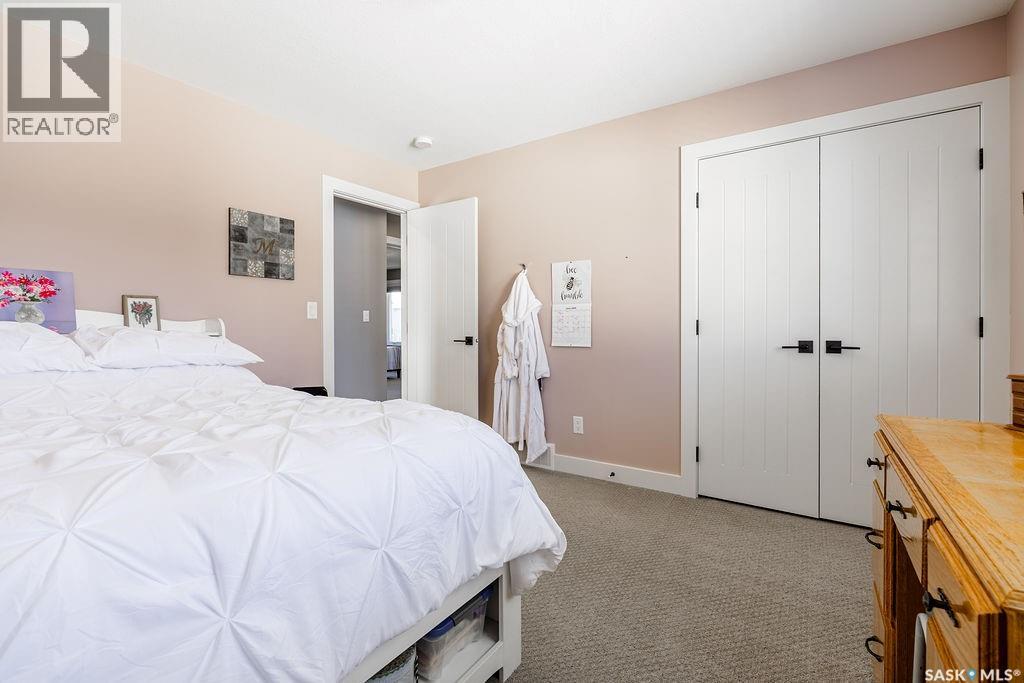 535 Pichler WAY — photo 33