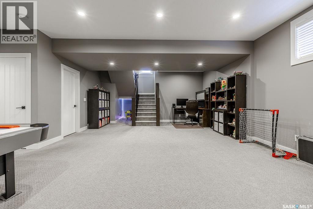 535 Pichler WAY — photo 38